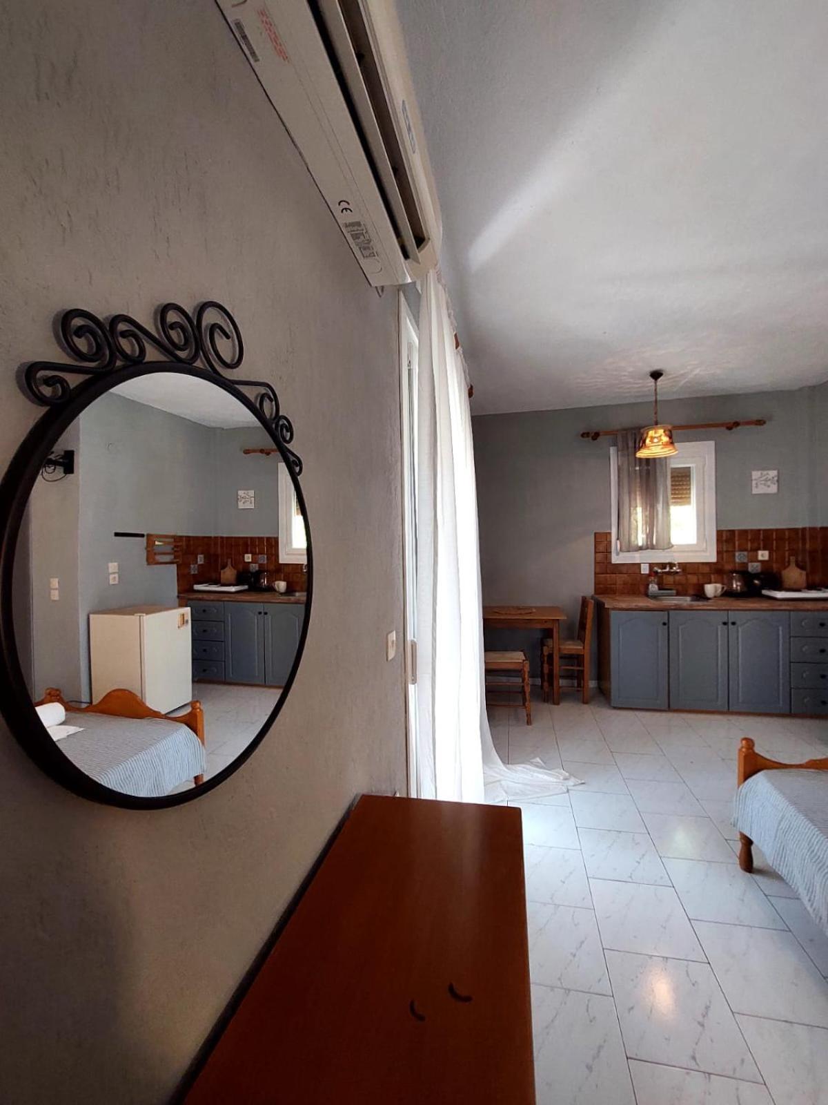 Georgia Apartments Stafylos Dış mekan fotoğraf