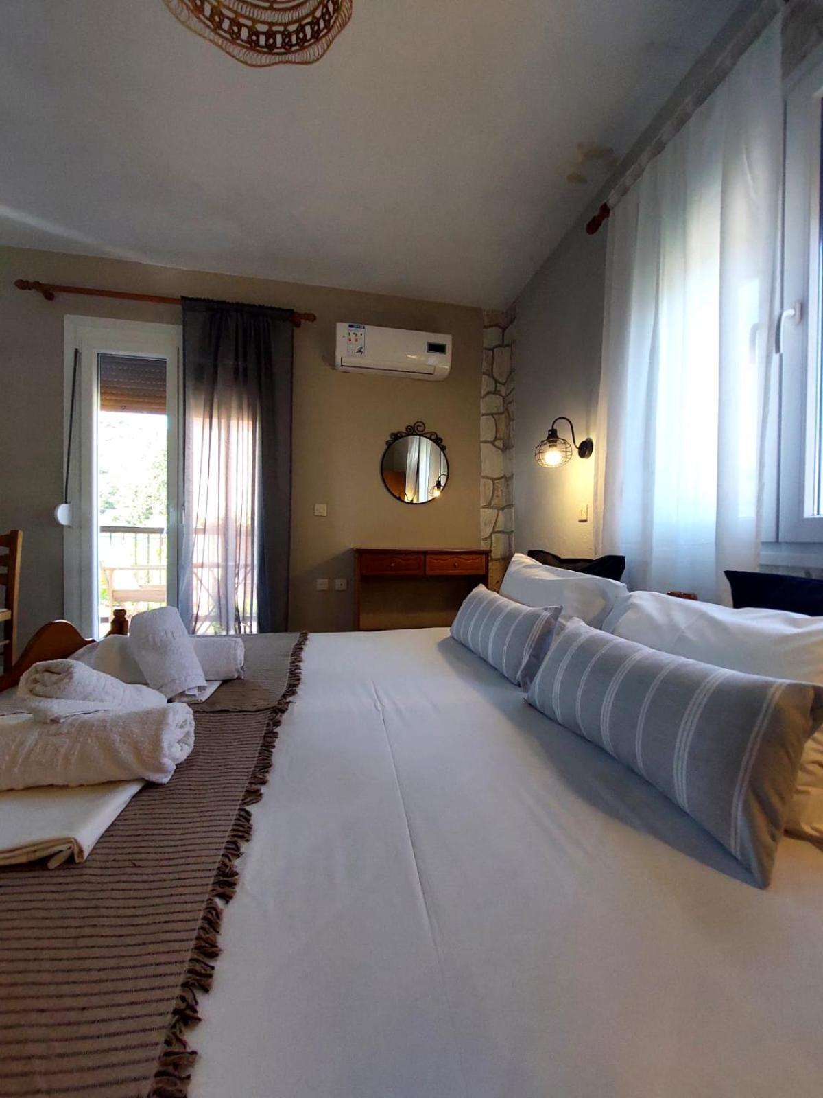 Georgia Apartments Stafylos Dış mekan fotoğraf