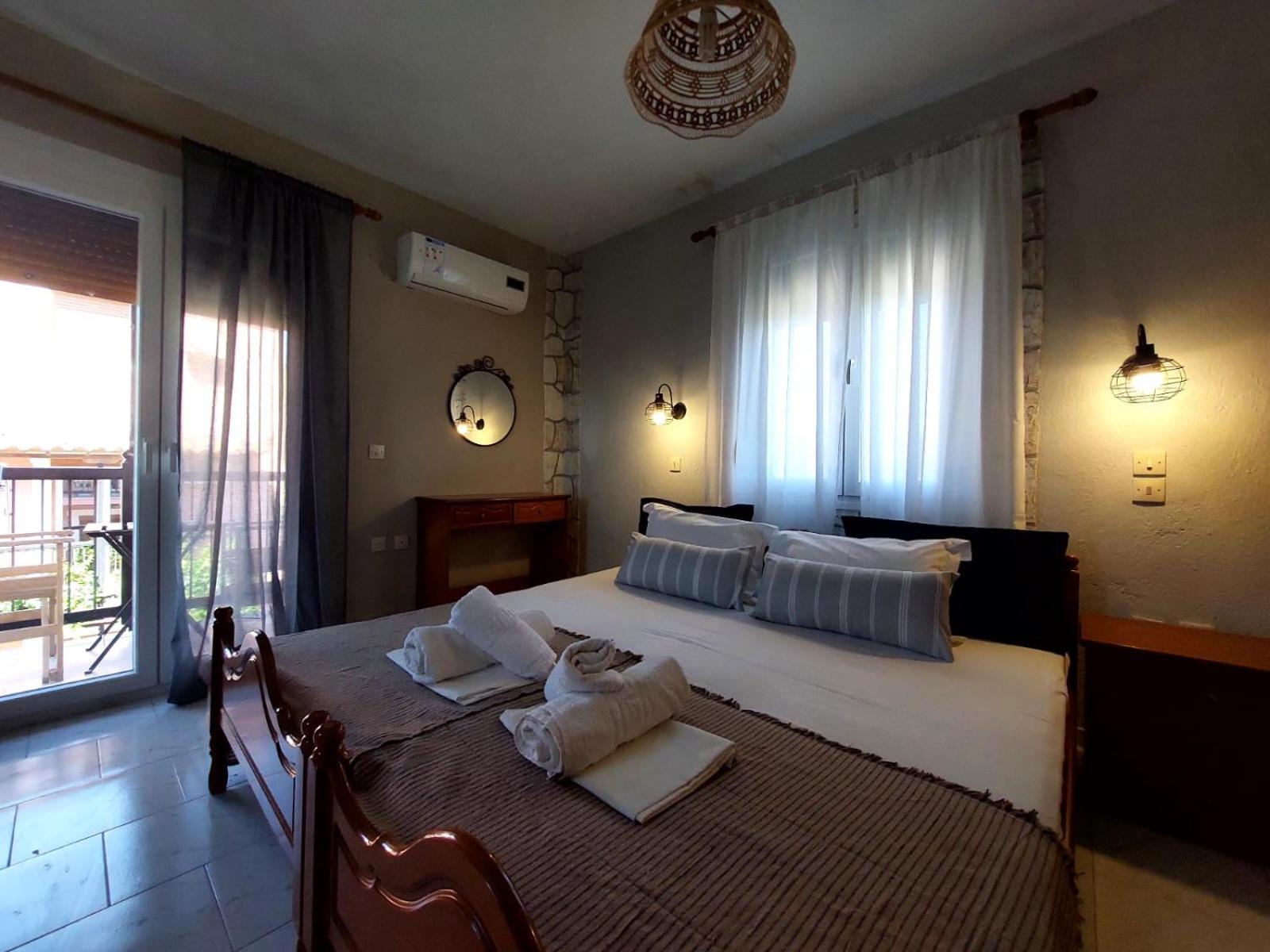 Georgia Apartments Stafylos Oda fotoğraf